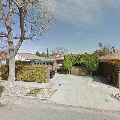 5546 Strohm Ave, North Hollywood, CA 91601