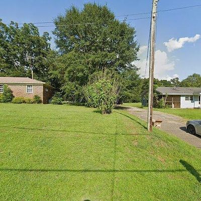 567 S Hawkins Ave, Dozier, AL 36028