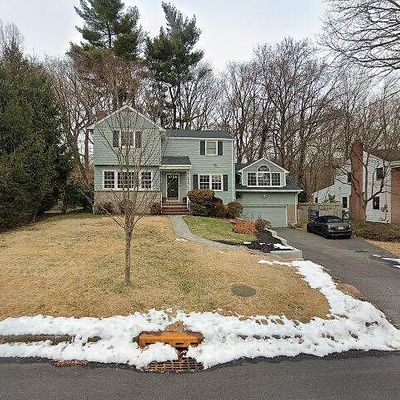 57 Country Club Rd, Tenafly, NJ 07670