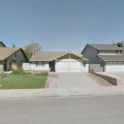 5743 Willow View Dr, Camarillo, CA 93012