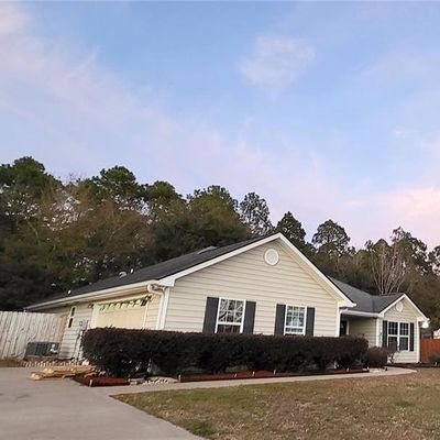 753 Parish Loop Ne, Hinesville, GA 31313