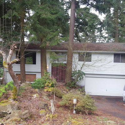 7811 Ne 205 Th St, Kenmore, WA 98028