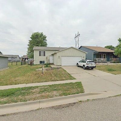 8005 W Stoney Creek St, Sioux Falls, SD 57106