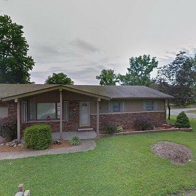 802 N Hughes St, West Frankfort, IL 62896