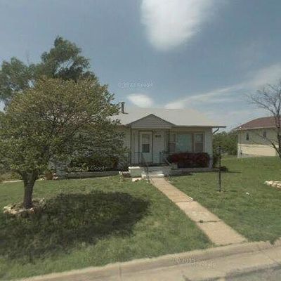 805 La Salle St, Dodge City, KS 67801