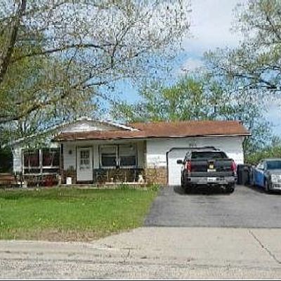 806 Dubois Dr, Baraboo, WI 53913