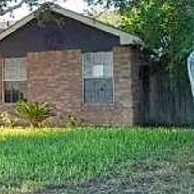 808 E Sandstone Dr, Mission, TX 78574