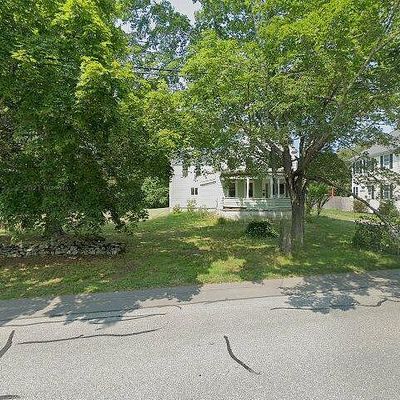 86 Elm St, Swansea, MA 02777