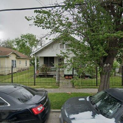 6945 Avenue H, Houston, TX 77011