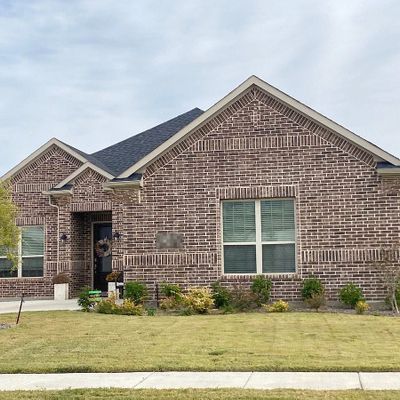 7220 Voltaire Dr, Grand Prairie, TX 75054