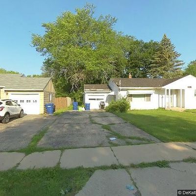 725 S 4 Th St, Dekalb, IL 60115