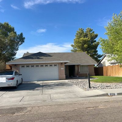 928 W Langley Ave, Ridgecrest, CA 93555