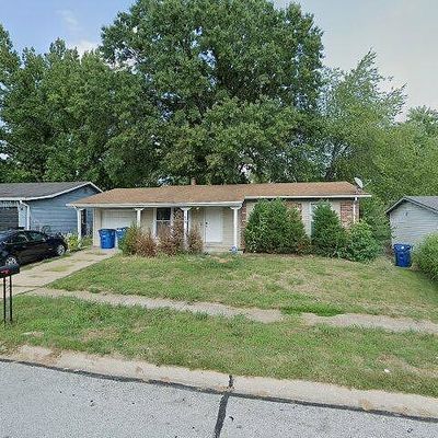 11674 Arroyo Dr, Florissant, MO 63033