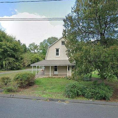 12 Woodford Ave, Avon, CT 06001