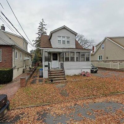 13 Fradkin St, Wallington, NJ 07057