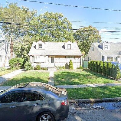 135 Dietz St, Hempstead, NY 11550