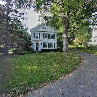 23 Pomperaug Rd, Woodbury, CT 06798