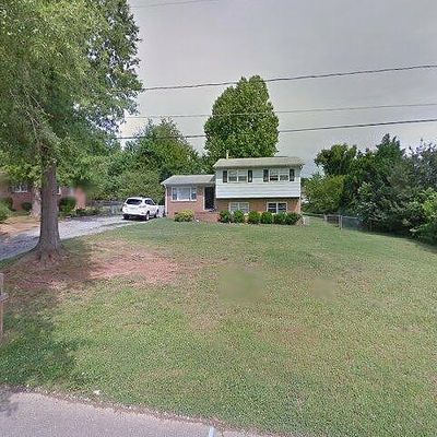 2316 Woodleaf Dr, Gastonia, NC 28052