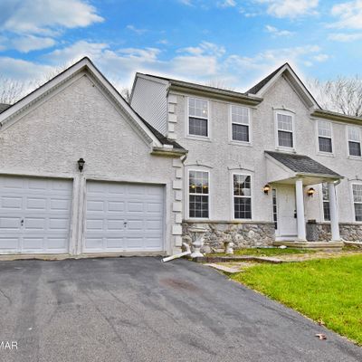 2327 Snapdragon Pt, East Stroudsburg, PA 18301