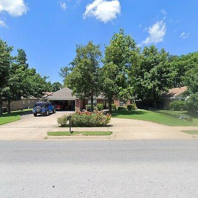 3603 W Olive St, Rogers, AR 72756