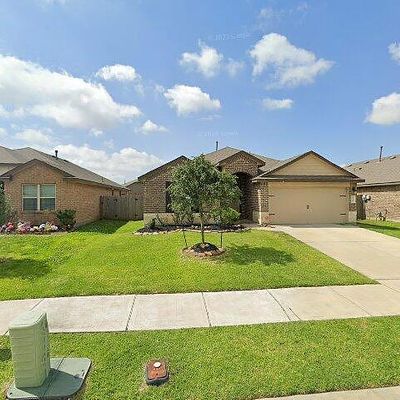 3131 Specklebelly Dr, Baytown, TX 77521