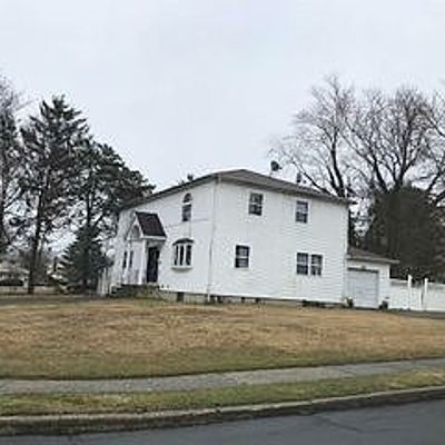 4 Devon Ln, Wyandanch, NY 11798