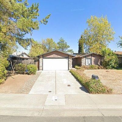 5321 Eden View Dr, Sacramento, CA 95823