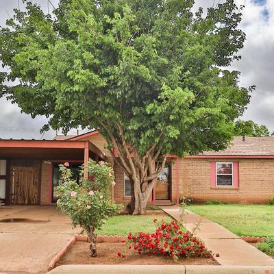 619 S Durham St, Crosbyton, TX 79322