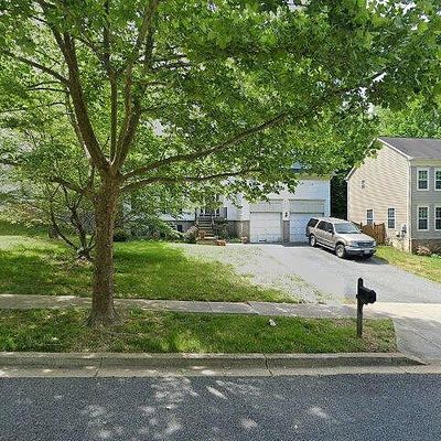 8105 Foxhall Rd, Clinton, MD 20735