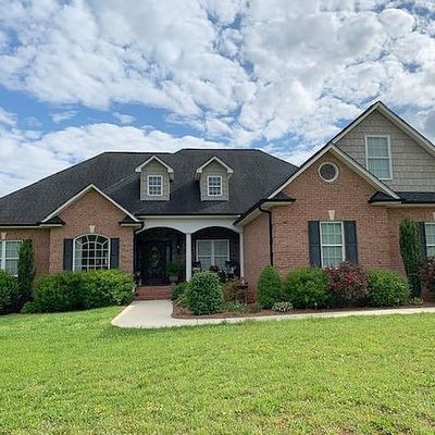 995 Clear Creek Cir, Lincolnton, NC 28092