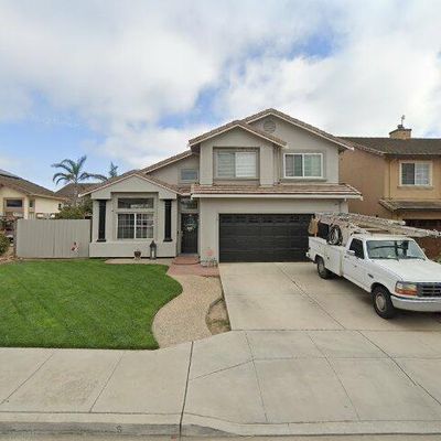 1118 Eagle Dr, Salinas, CA 93905