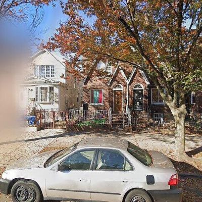 12086 131 St St, South Ozone Park, NY 11420