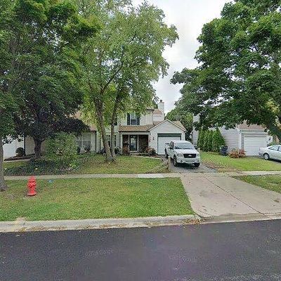 1216 Huntington Dr, Mundelein, IL 60060