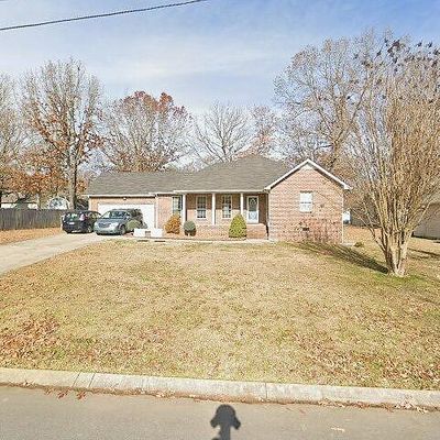 103 Point Dr, Tullahoma, TN 37388