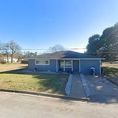 1445 Kosse St, Hempstead, TX 77445