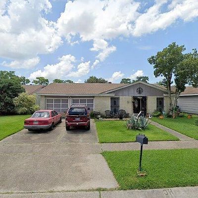 2236 Litchwood Ln, Harvey, LA 70058