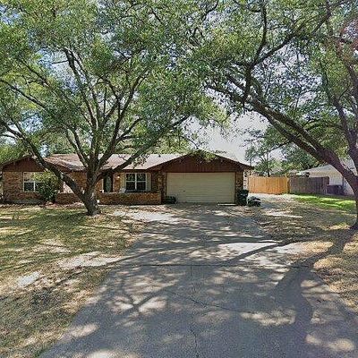 2103 Hillside Dr, Bryan, TX 77802