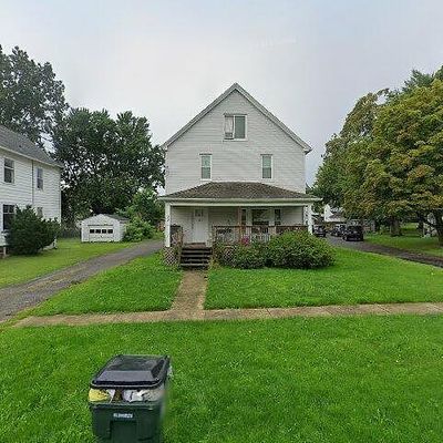 38 Bridge St, Newton Falls, OH 44444