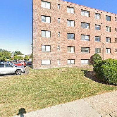 3515 Washington Blvd #102, Arlington, VA 22201