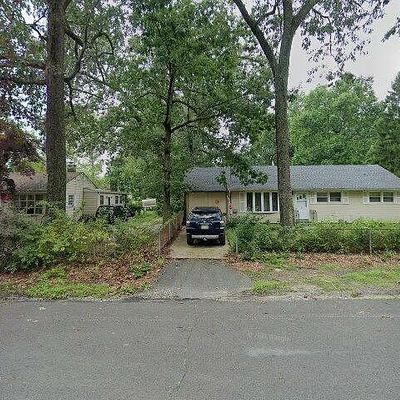 5 Pear Ave, Browns Mills, NJ 08015