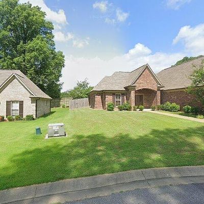 5508 Goodman Rd, Horn Lake, MS 38637