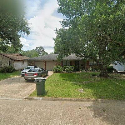 6230 Daisy Dr, Beaumont, TX 77706