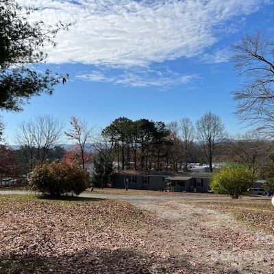 707 Duncan Hill Rd, Hendersonville, NC 28792