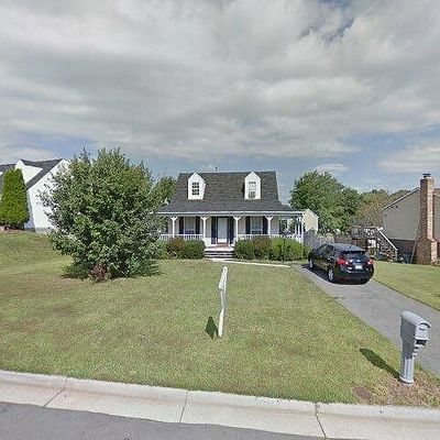 5620 Reardon Ln, Woodbridge, VA 22193