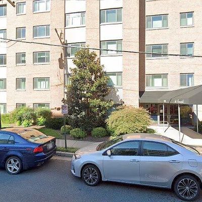 1200 S Arlington Ridge Rd, Arlington, VA 22202