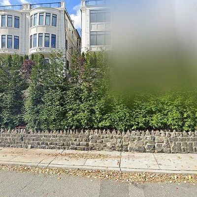 1228 River Rd, Edgewater, NJ 07020