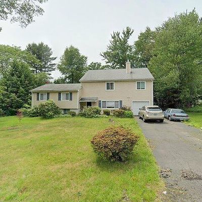 13 Hill Farm Rd, Bloomfield, CT 06002