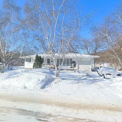 1112 S Mabelle Ave, Fergus Falls, MN 56537