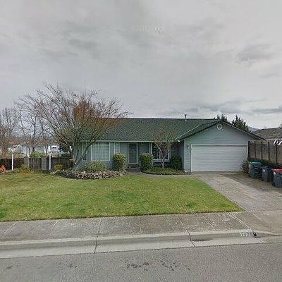 1404 Green Park Dr, Central Point, OR 97502