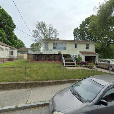 203 Angell St, Fall River, MA 02723